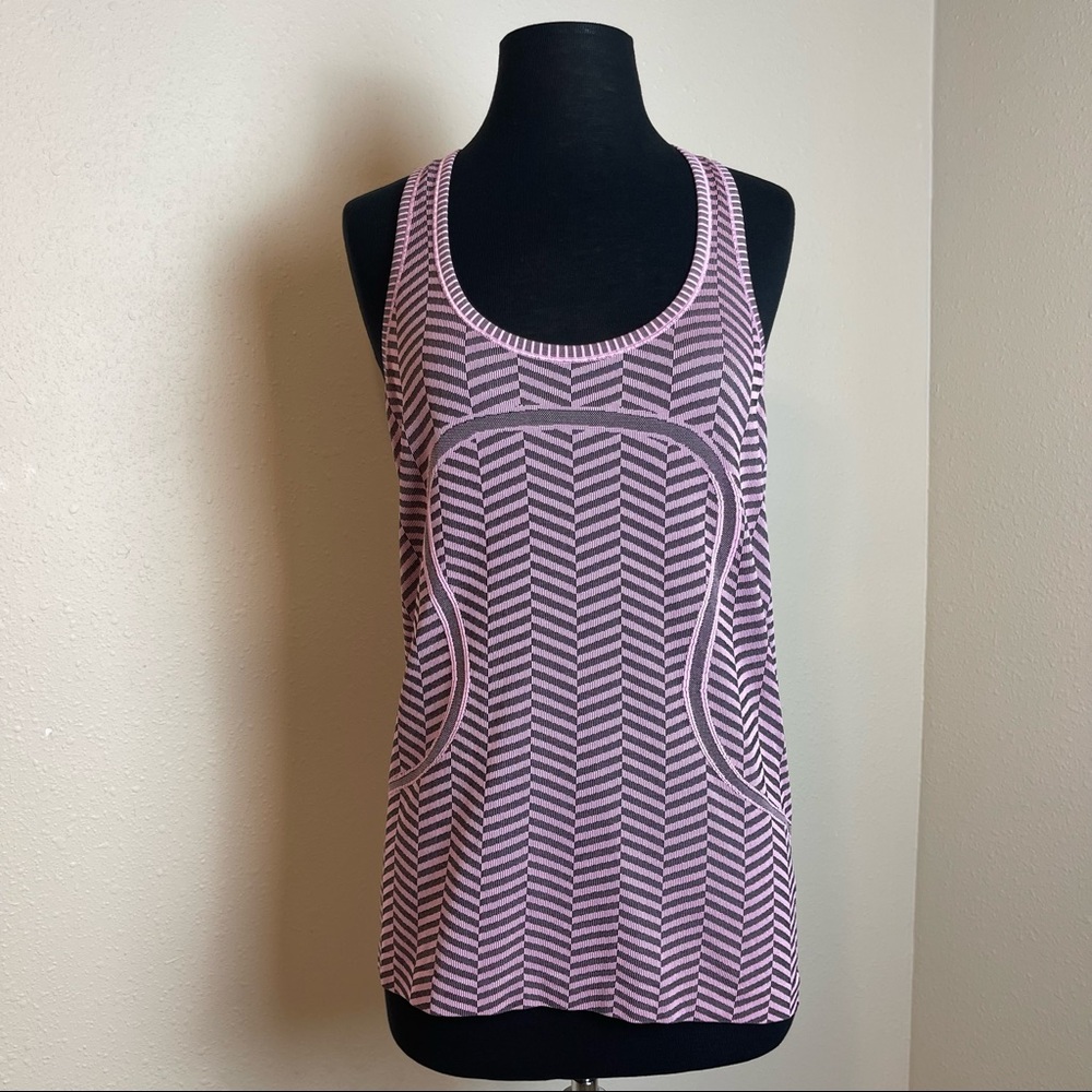 Lululemon Run: Swiftly Tech Racerback Size 8 - image 3